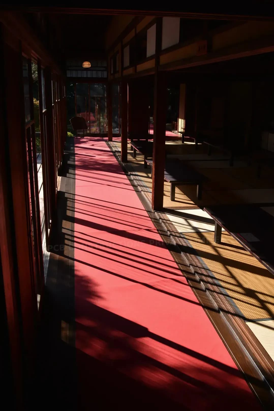 旅館で楽しむ地元の味覚とやさしいおもてなし